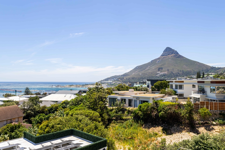 2 Bedroom Property for Sale in Camps Bay Western Cape